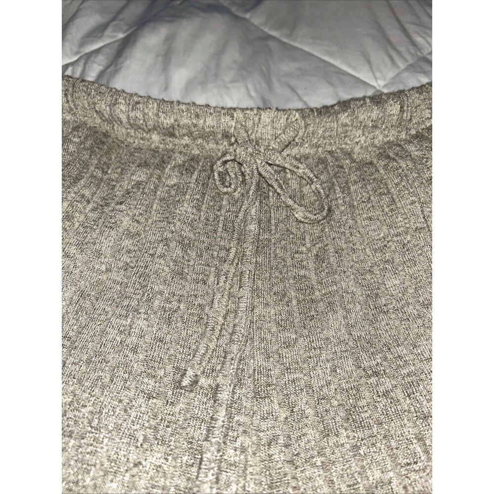 Small Gray Ribbed Lounge Drawstring Shorts With Pockets - Picture 3 of 8